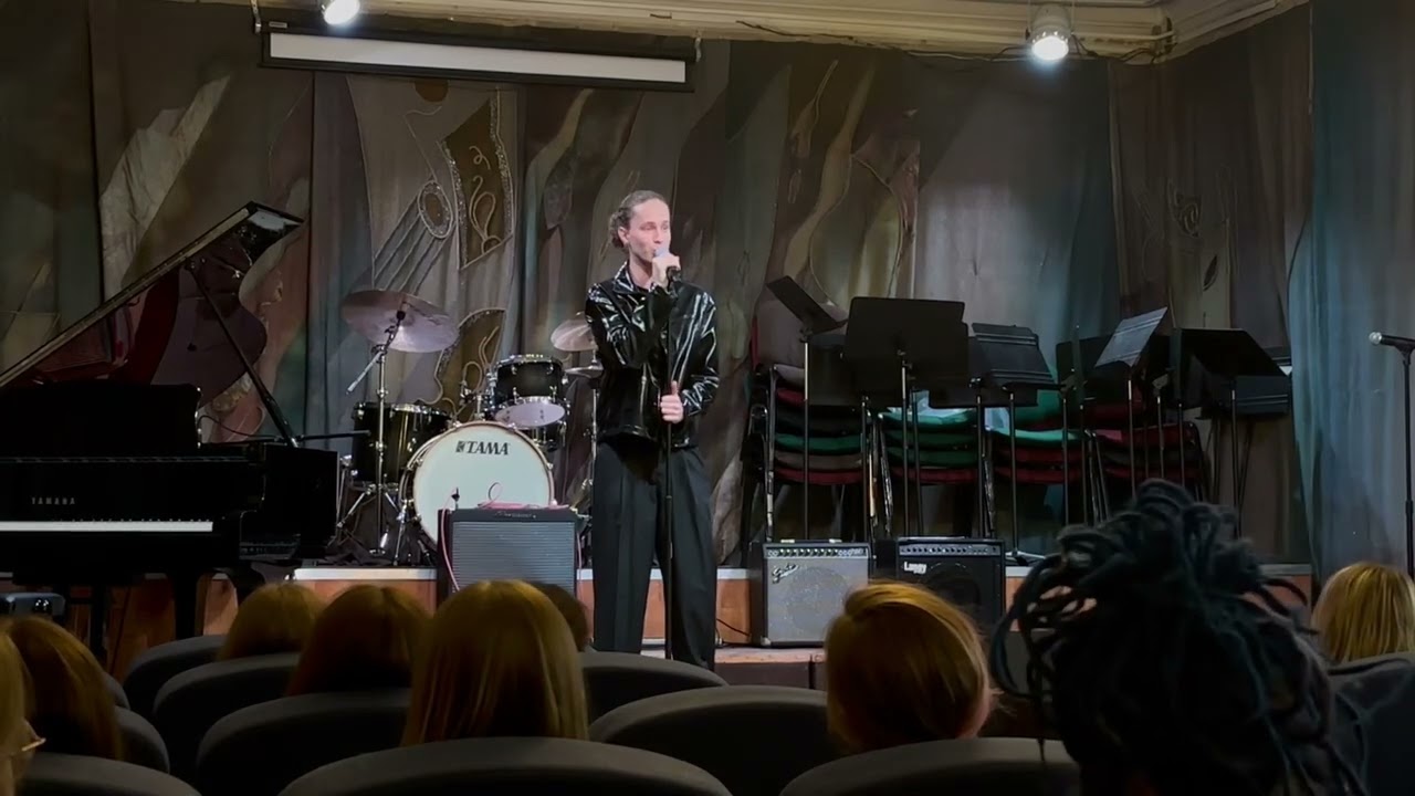 Денис Примак &laquo;Еще минута&raquo; #любовьуспенская #музыка #музыкадлядуши #кавер