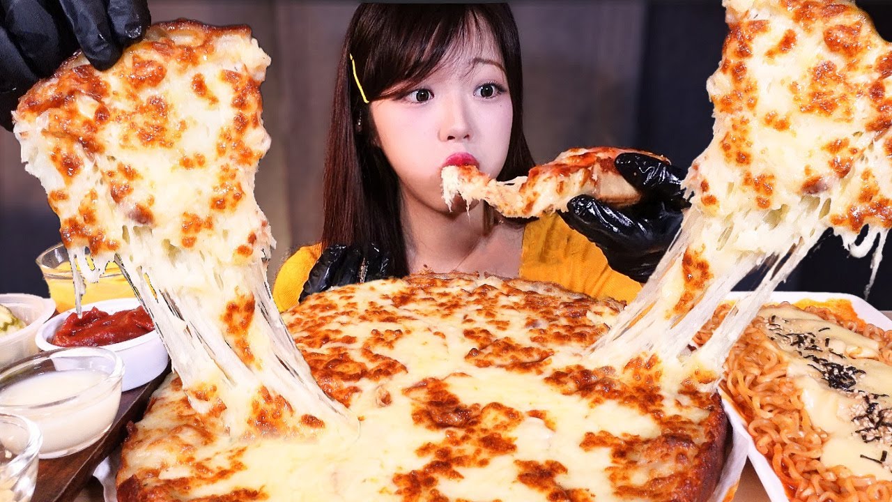 치즈 1kg 과다수혈..🧀 1kg 치즈핵폭탄피자 치즈불닭볶음면 먹방 리얼사운드 CHEESE PIZZA & BULDAK MUKBANG ASMR