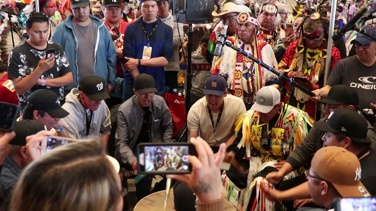 Walking Buffalo - LIVE - at Manito Ahbee International Competition Pow Wow - May 2019