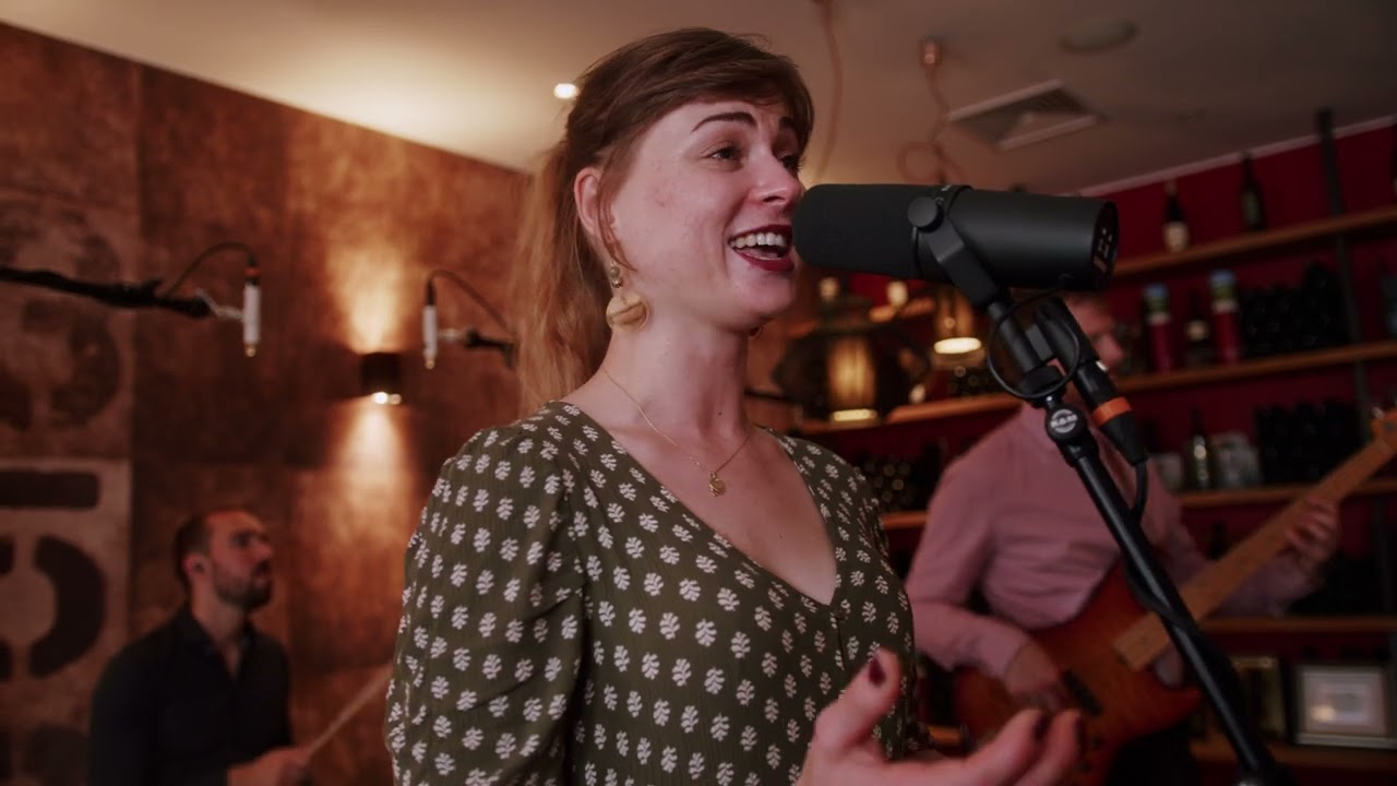 Caro Emerald- A Night Like This | Fleur de Nuit Cover