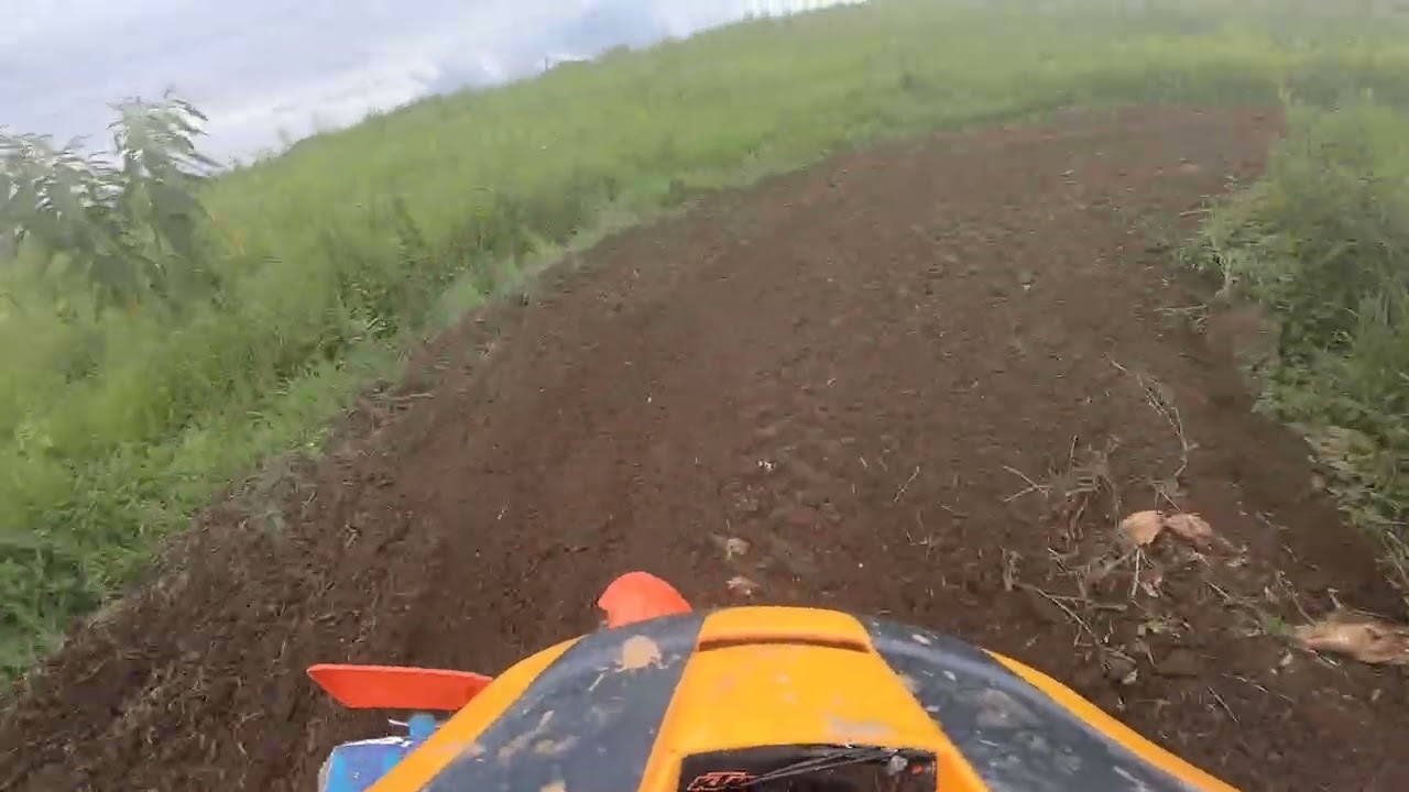 Andando na pista em Guaragi PR ktm250exc 
