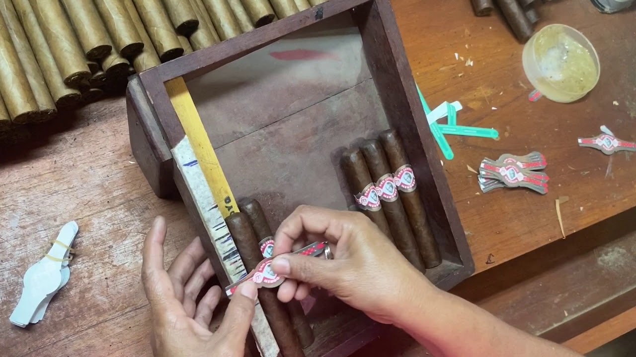 How to glue Don Javier Mendoza cigar bands or any cigar rings, Costa Rica
