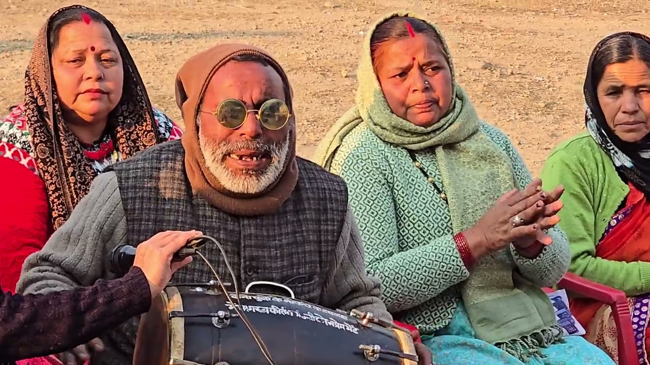 भगवान ने भौतिक आंखे नहीं दी, किन्तु गले मे आवाज ऐसी दी ! 