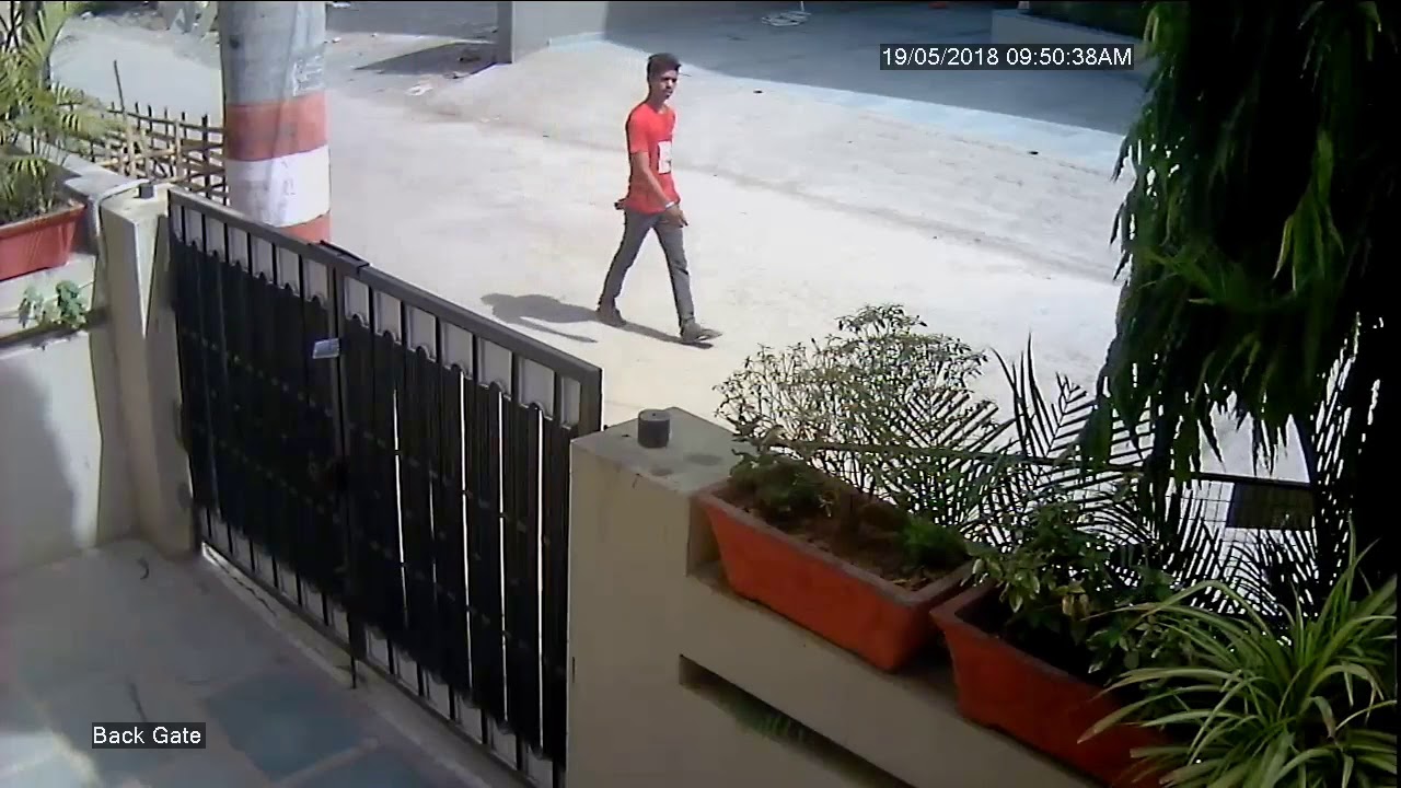 Cycle theft caught on cctv camera in Indore,India