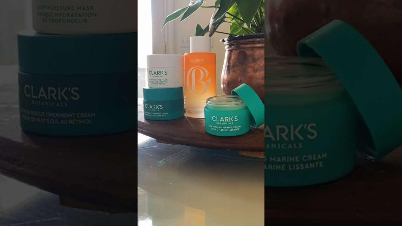 Get ready to sail into smoother skin with our Smoothing Marine Cream💚🌊 