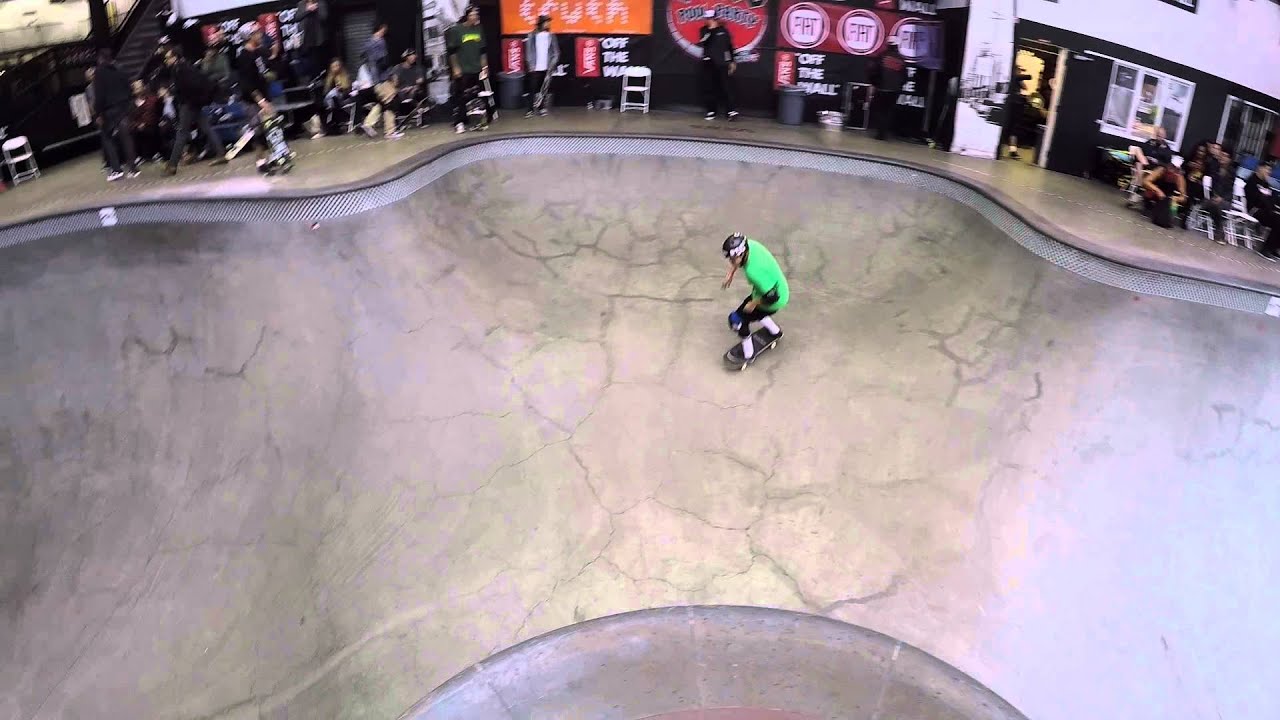 Skateboarding Vans Pool Party 2015