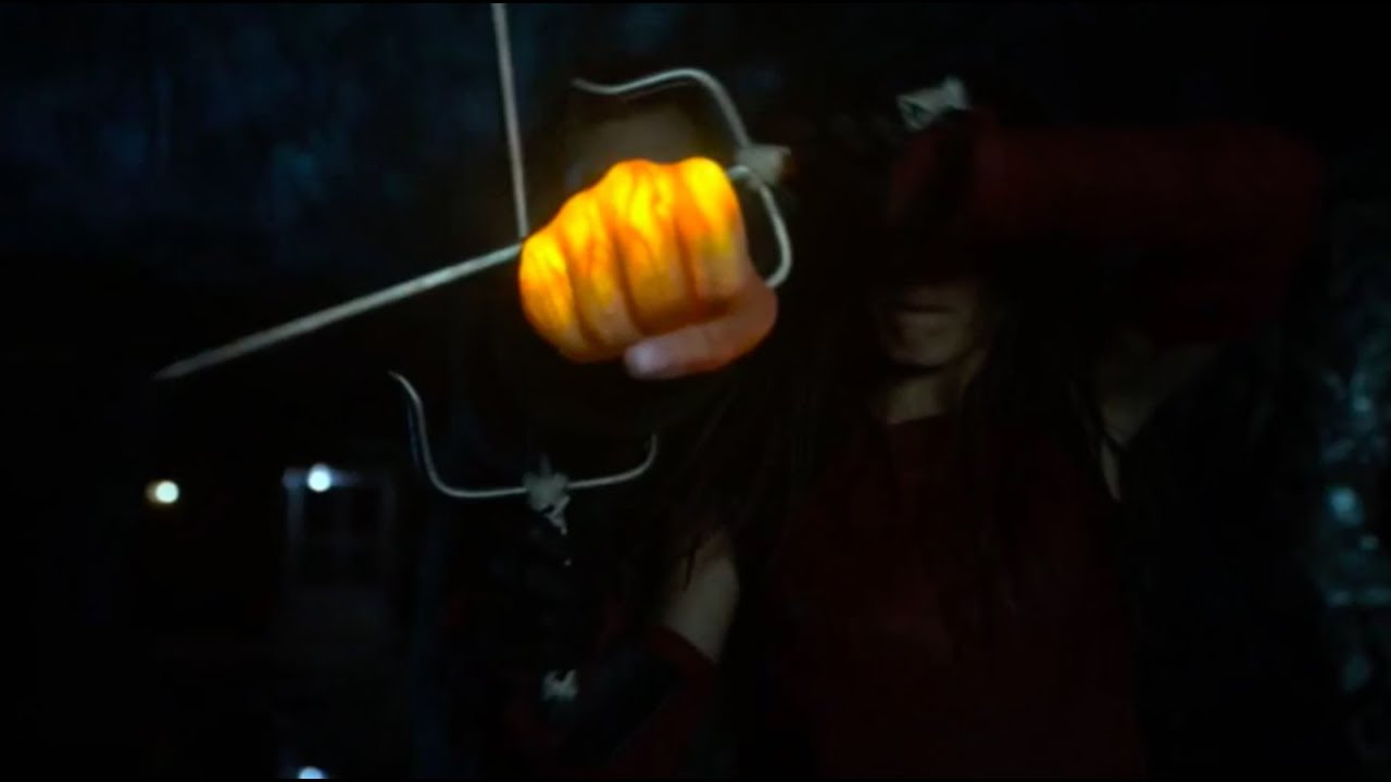 Marvel's Defender - Iron Fist vs Elektra