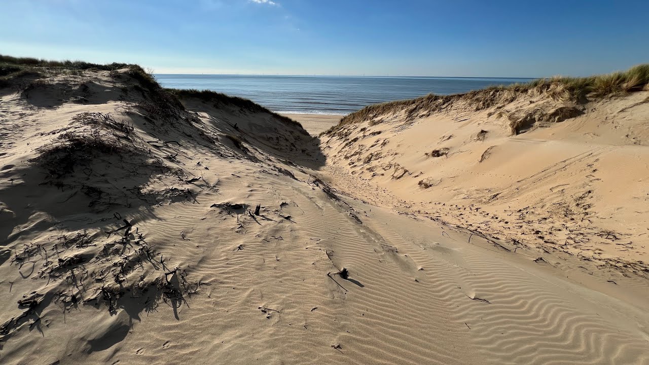 Gaten in de zeereep tussen Noordwijk & Zandvoort bedreigen de Amsterdamse Waterleidingduinen.