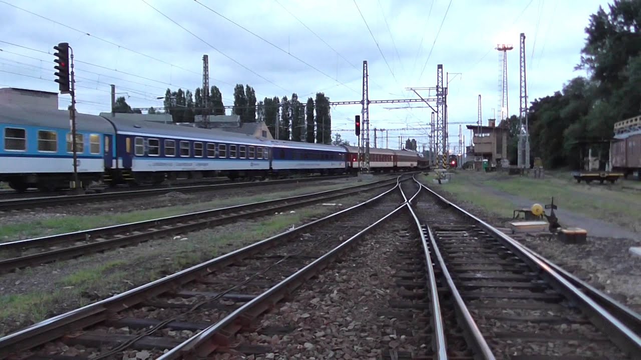 150.221-0 na vlaku R 442 Šírava - Humenné - Trebišov - Košice - Praha