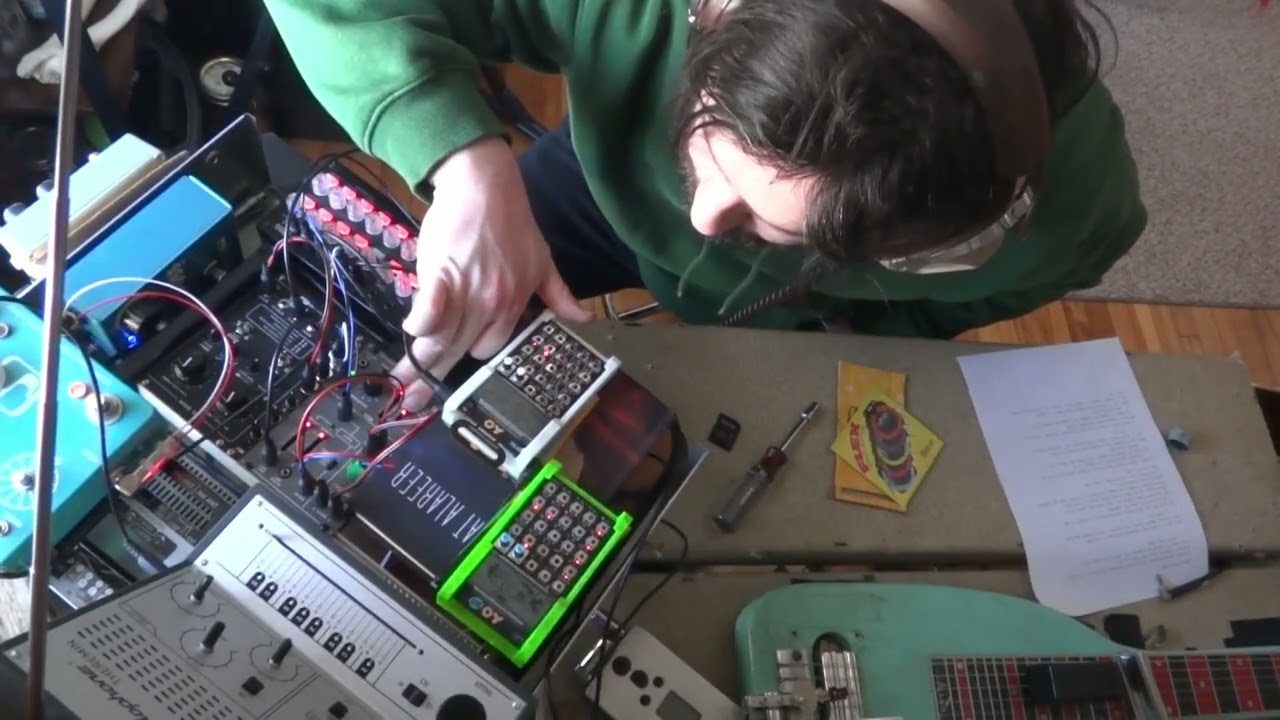 Modded stylophone theramin modular space ship  jam #1