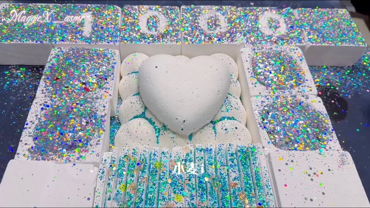 This is a previous celebration video, celebrating having 1,000 subscribers in China.ASMR