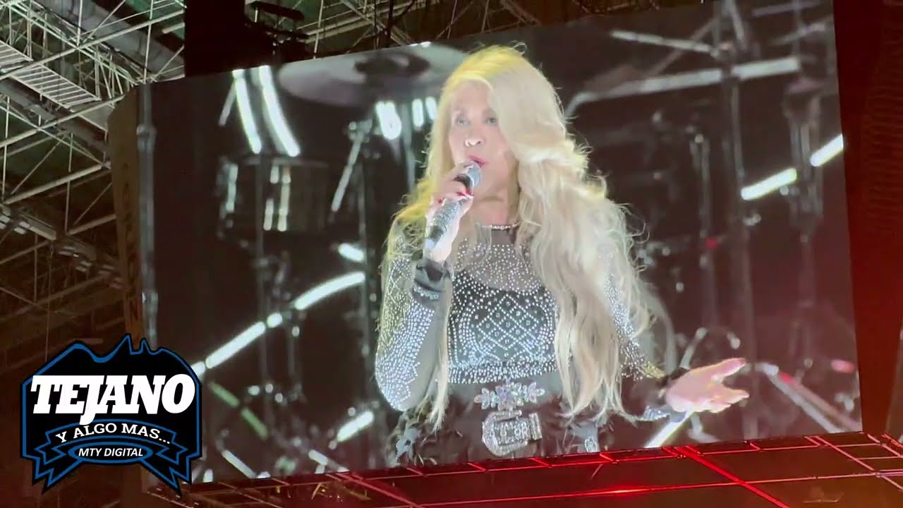 Despues de 25 años ELSA GARCIA  de nuevo en los escenarios Arena Monterrey I Tejano y Algo Mas