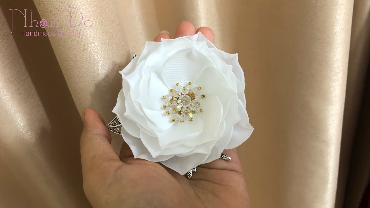 White Camellia | DIY How To Make A Camellia From Silk Ribbon Easy Tutorial Brooch