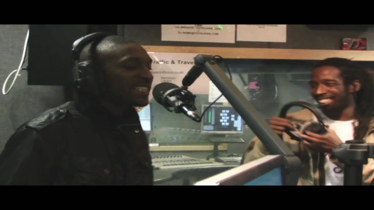 Hammer, Jammer, Skepta, JME & C Gritz bars on the Logan Sama show: 21/09/09 Part 1/1 (HD)