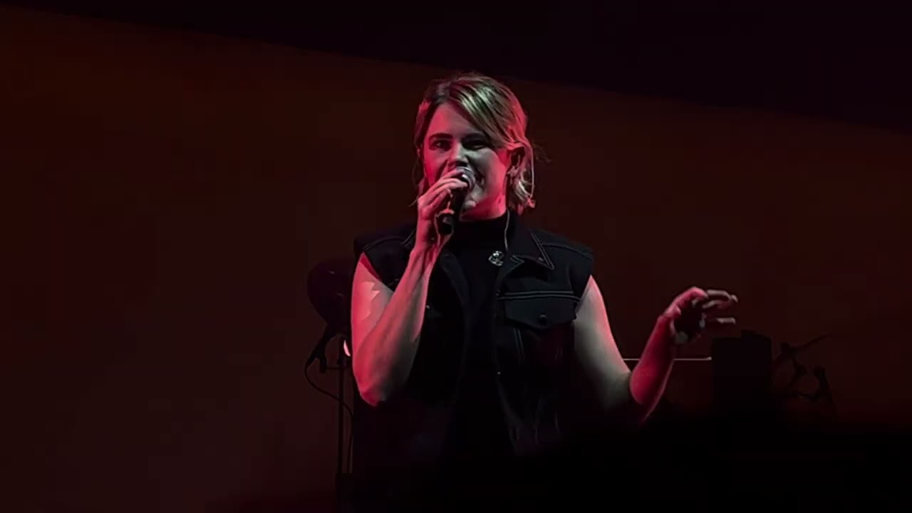 Zaho de Sagazan - Les Dormantes @ Zénith de Paris, La Villette