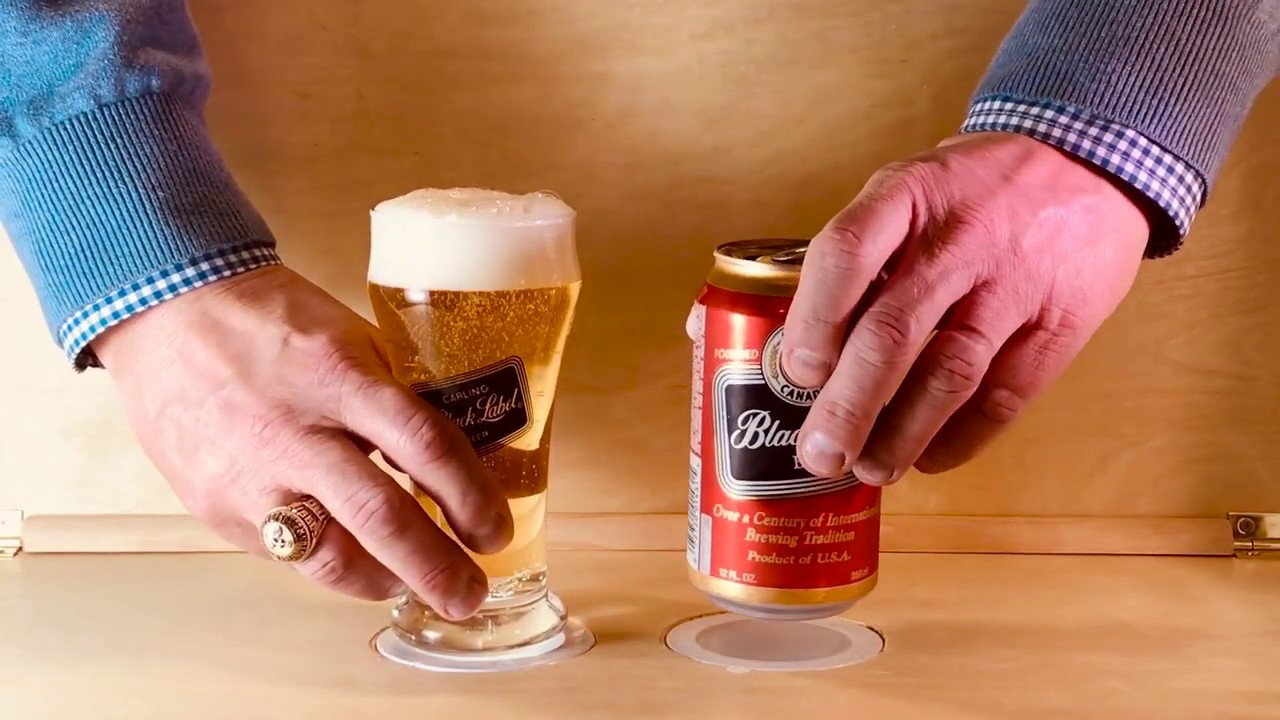 Carling Black Label (USA) Pour 2020 | Classic Beer Pours