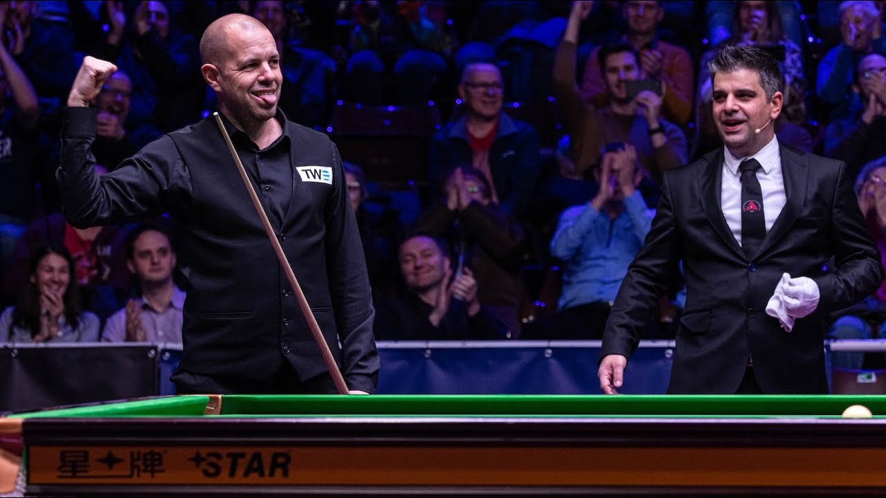 Match-winning 147 break by Barry Hawkins against Neil Robertson at the OMV Budapest Snooker Masters