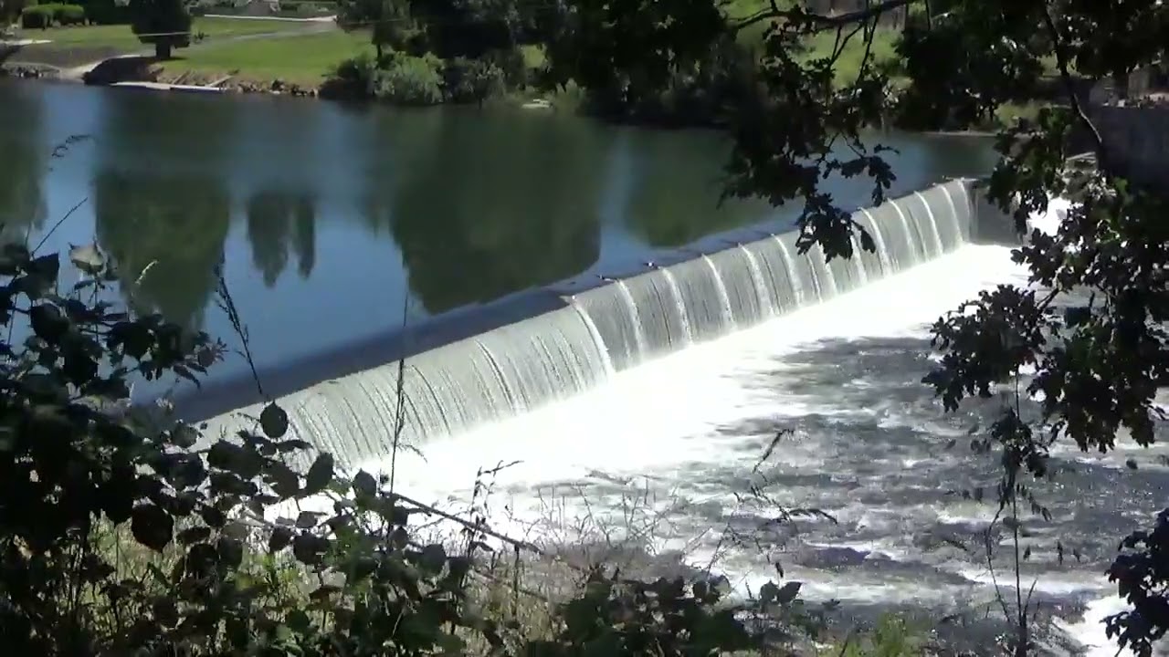 Water and traffic noise at the fish ladder.