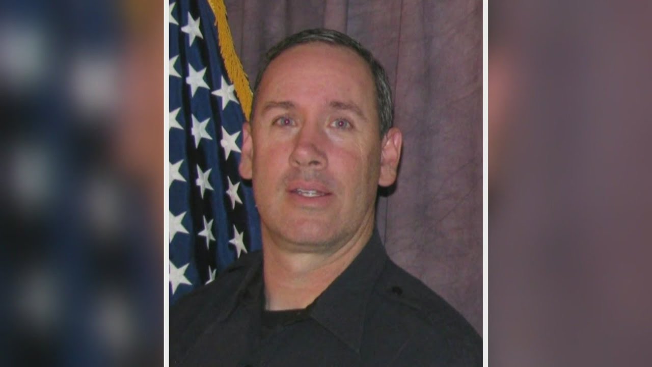 Broncos Honor Sacrifice Of Boulder Police Officer Eric Talley