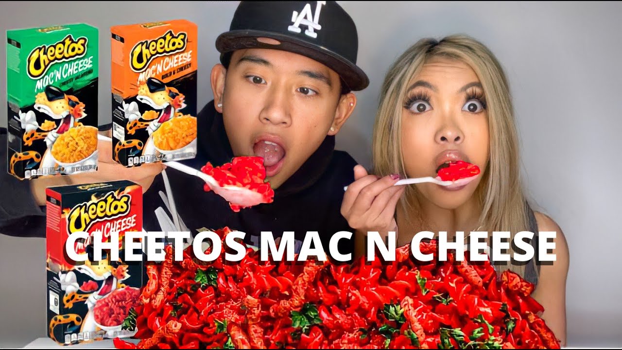 TRYING CHEETOS MAC N CHEESE + MUKBANG