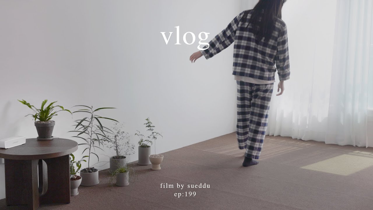 A homebody Vlog, Finding happiness in my daily life