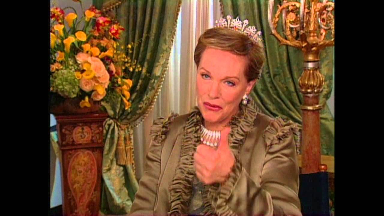 The Princess Diaries 2: Royal Engagement Julie Andrews Interview | ScreenSlam