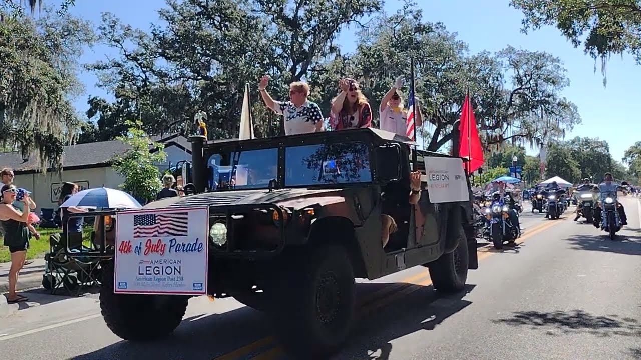 FULL PARADE - JULY 4TH PARADE ON MAIN STREET  INDEPENDENCE DAY CELEBRATION SAFETY HARBOR FLORIDA USA