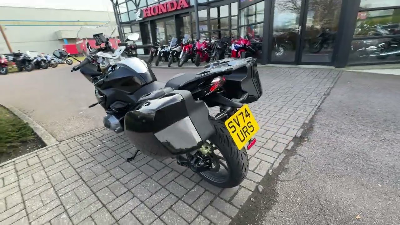 2024 BMW R 1200 RS SE TRIPLE BLACK