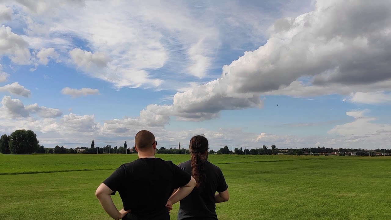 Hurricane RC 2,2m first flight