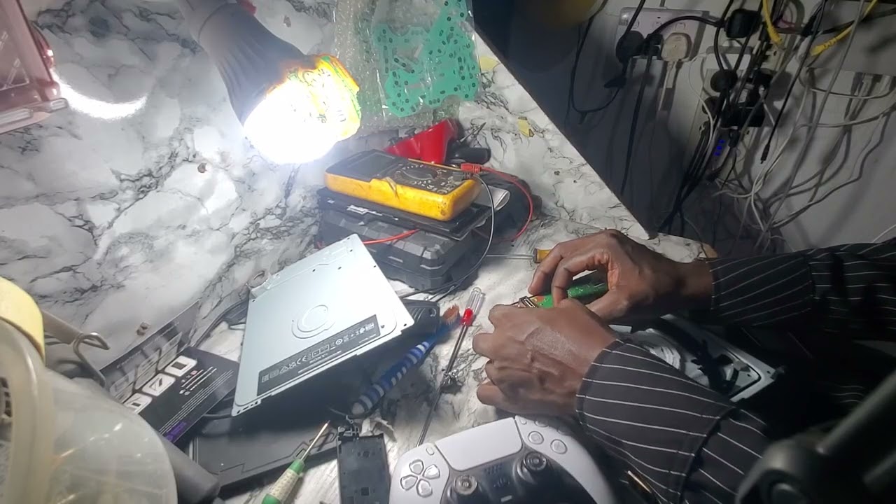 Disc Jammed in PS5 Slim? Quick & Safe Removal Guide