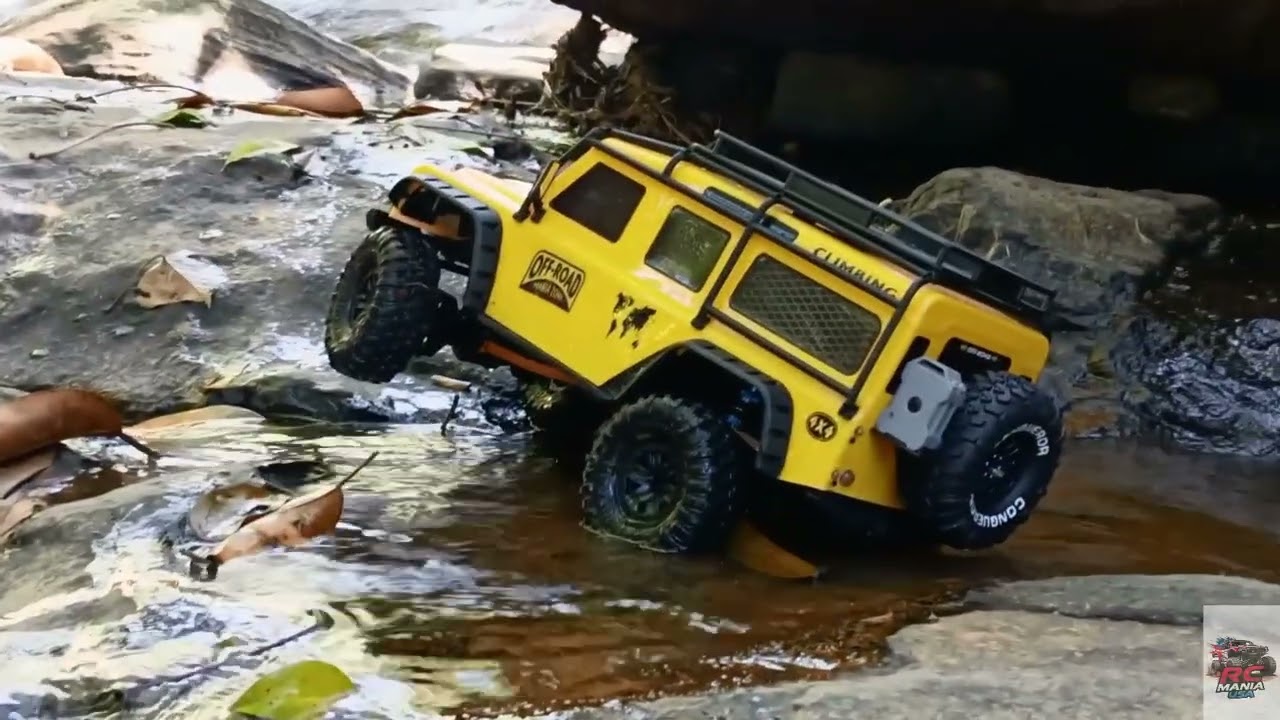 RC Defender Crawling  at waterfall 4 /ZP1005/#rccar#rcb#offroad#rccrawler#nature #crawling