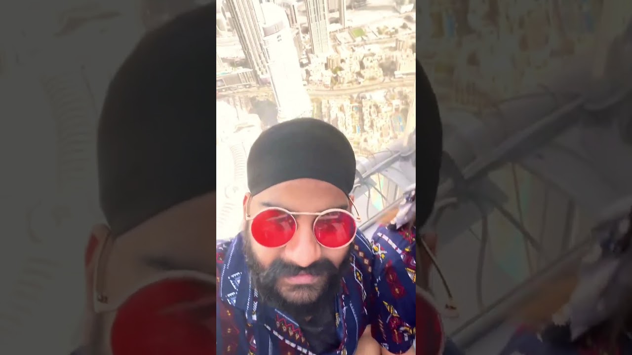 #shorts #viral #couple #vlog #youtube#shortvideo #dubai #burjkhalifa #uae #love @AngadSimranvlogs