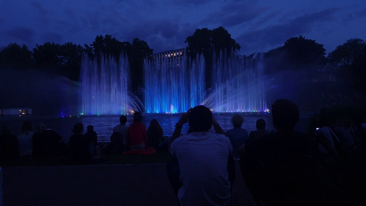 Wasserlichtspiel in Planten un Blomen 4K Motto 