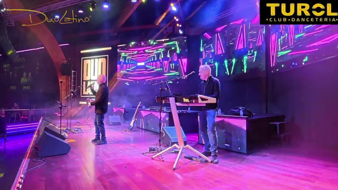 Duo Latino na Danceteria Turol 