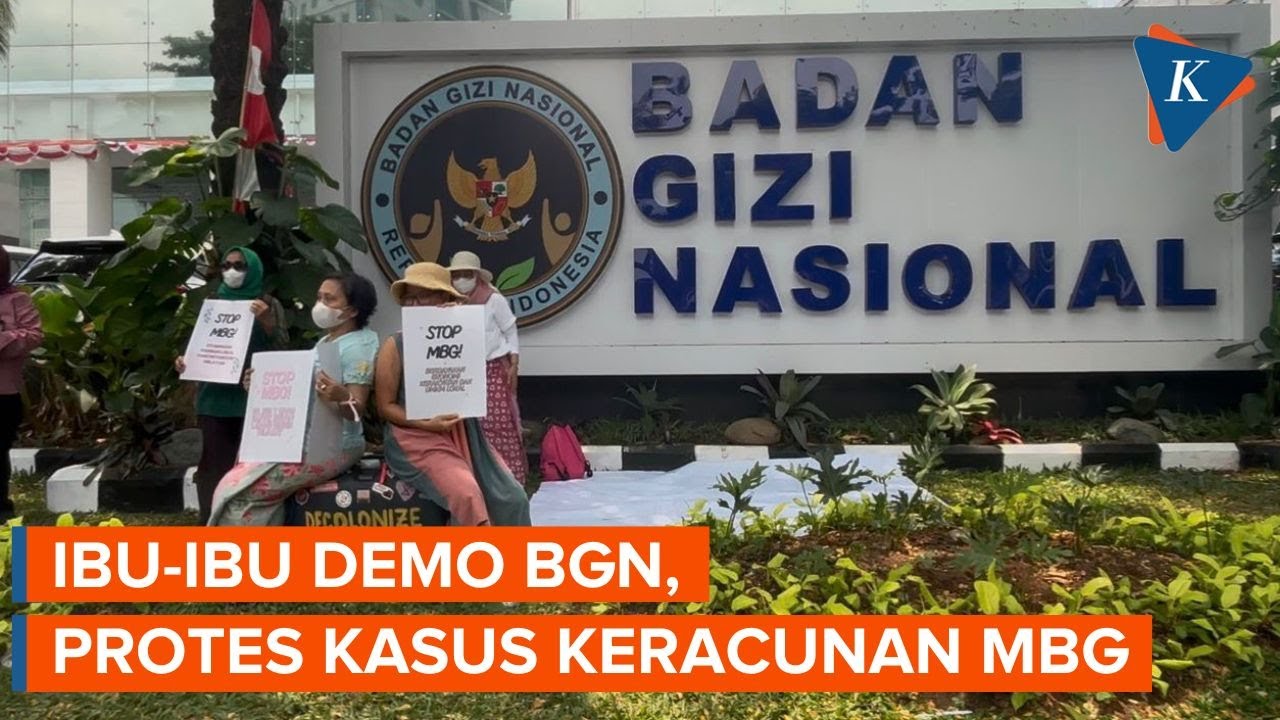 Ibu-ibu Demo di Kantor BGN, Sindir MBG Makan Beracun