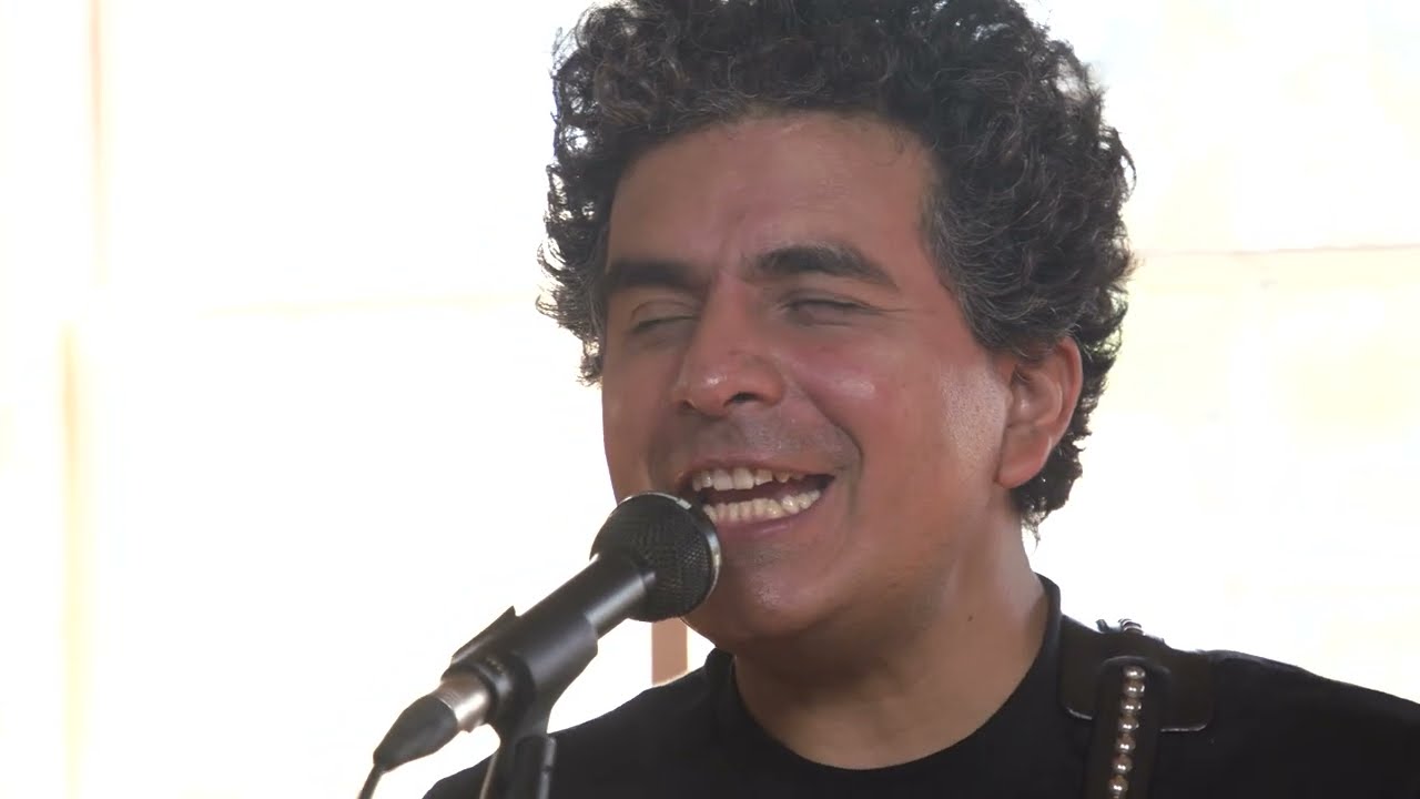 Helado Negro - Purple Tones (Live on KEXP)