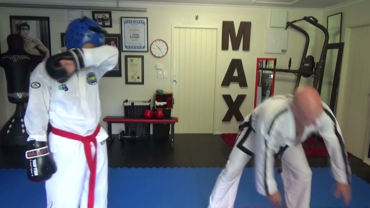 KMAC Tutorial - A great off the line counter turning kick drill with World Champion Kman McEvoy