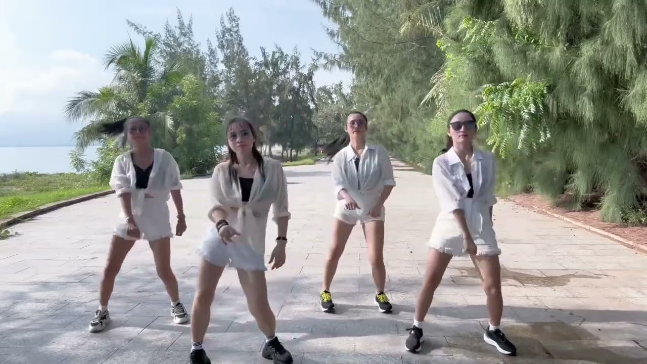 Ngày em đến remix 