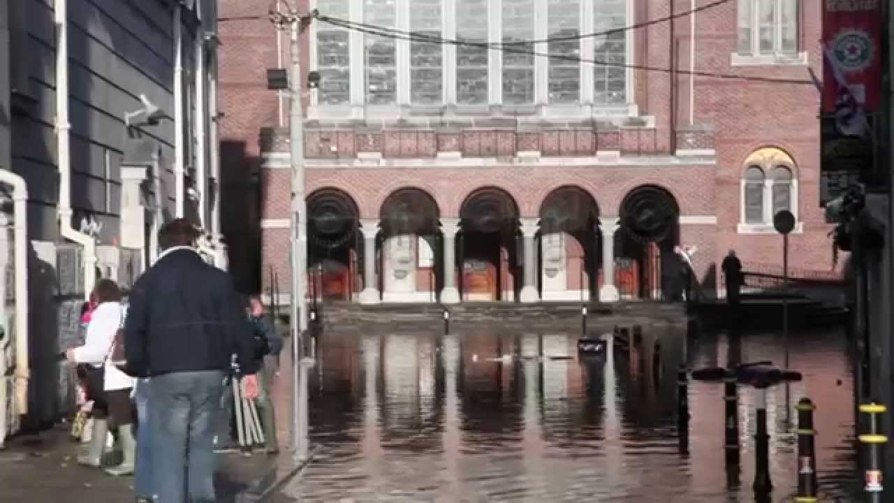 Cork City Floods 20th November  2009 HD version
