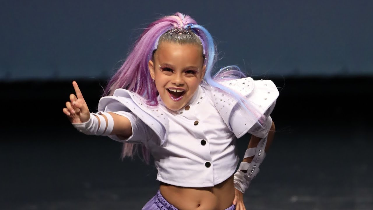 Sol shely mezarina contreras GDO 2023 FINAL (first place) solo mini hip hop  Missy elliott