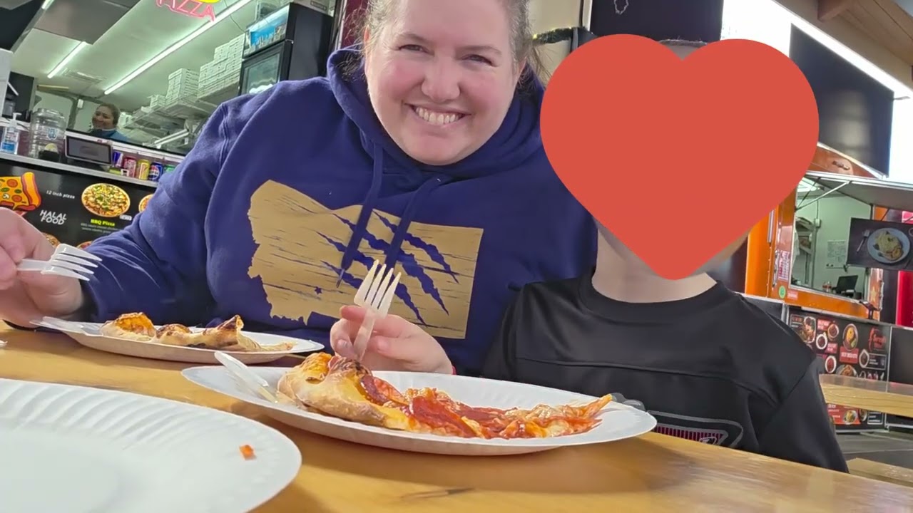Review Pizza 01 - #foodtruck #pizza #Foodlandia #mannyspizzaplanet