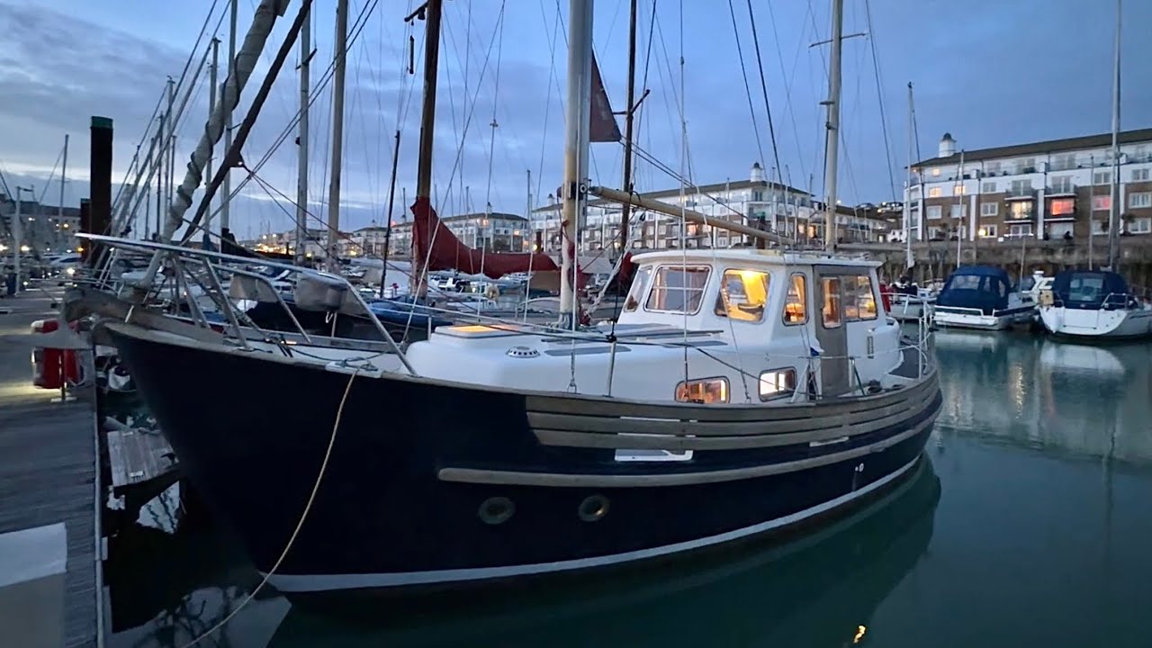 Fisher 30 NE: Interior. Work-in-progress tour!
