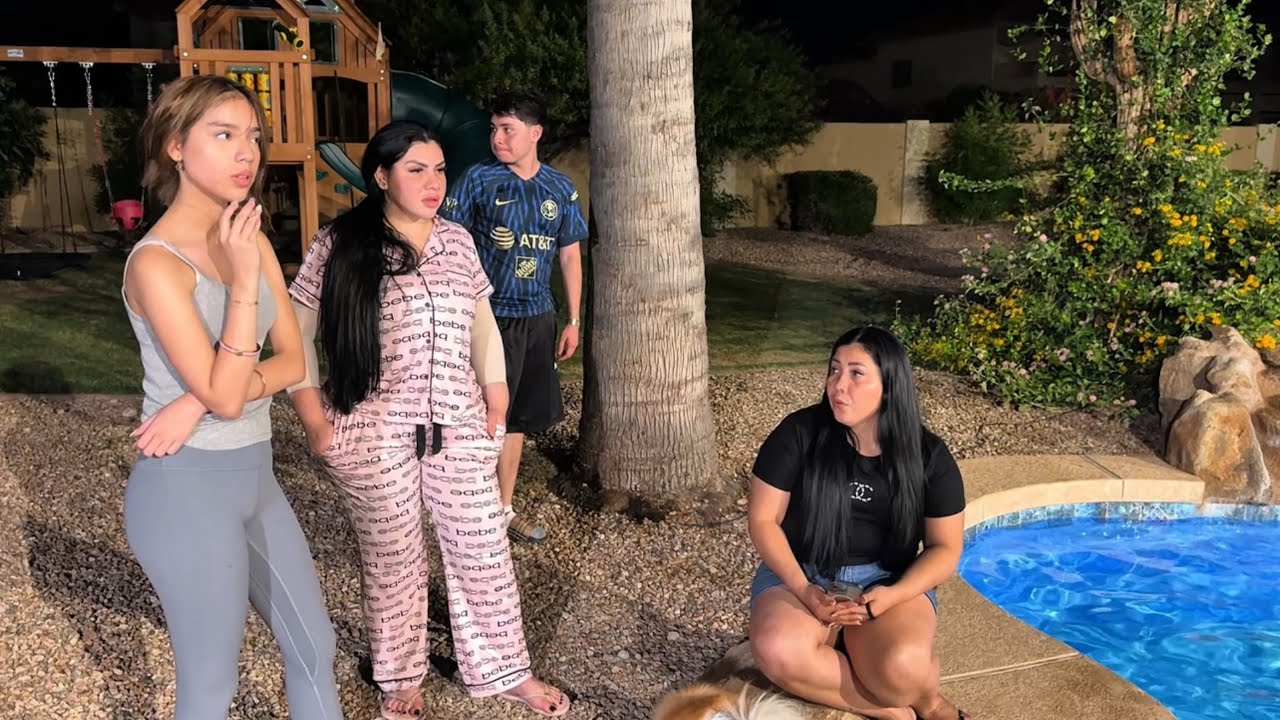 Nos estamos mudando a una nueva casa y aquí te la mostramos la bonita muy feliz 