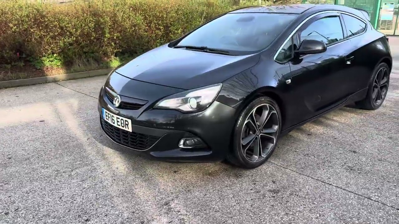 2016 Vauxhall Astra GTC 1.4i Turbo Limited Edition Automatic Euro 6 Black - 1 F KEEPER + HUGE SPEC