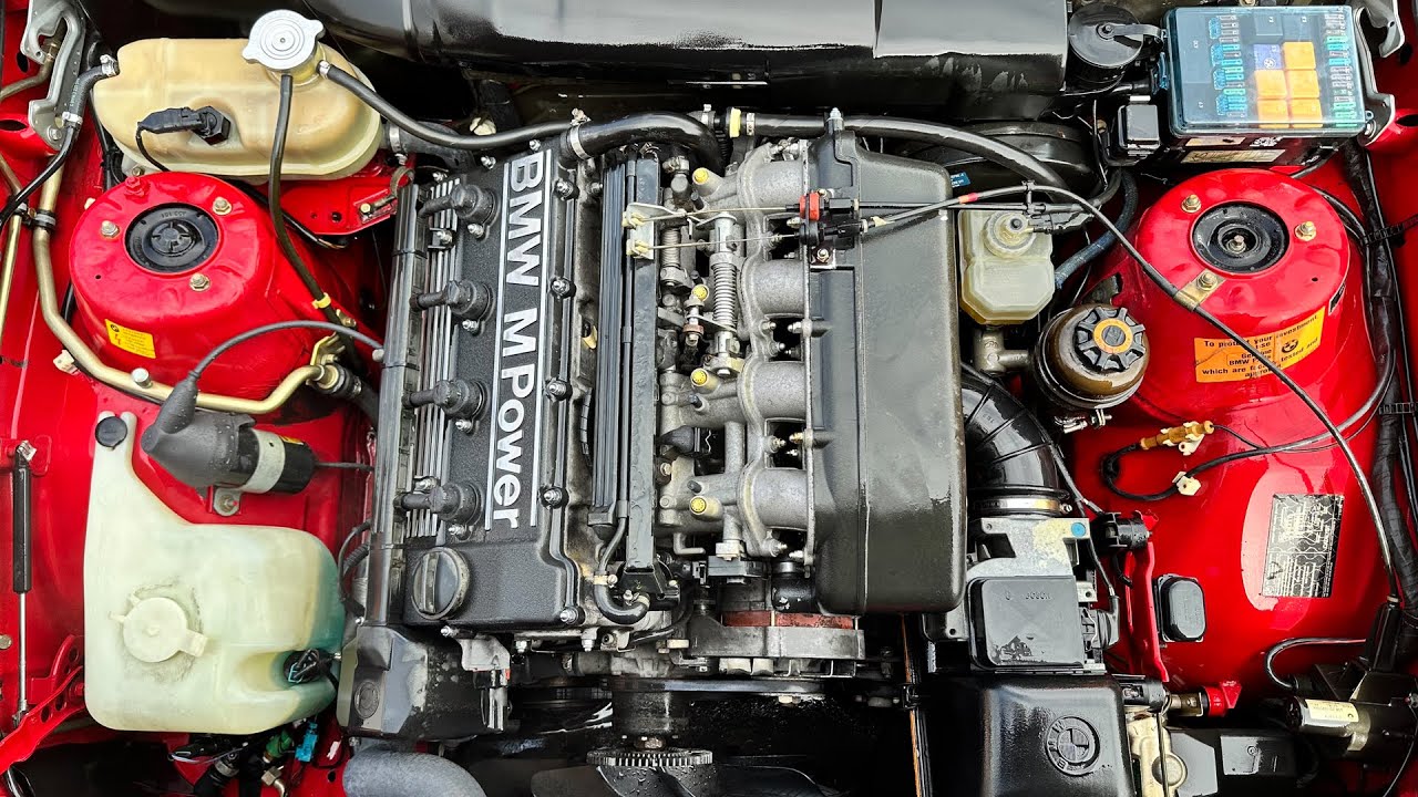 BMW E30 M3 S14 Start Up and Engine Bay Tour