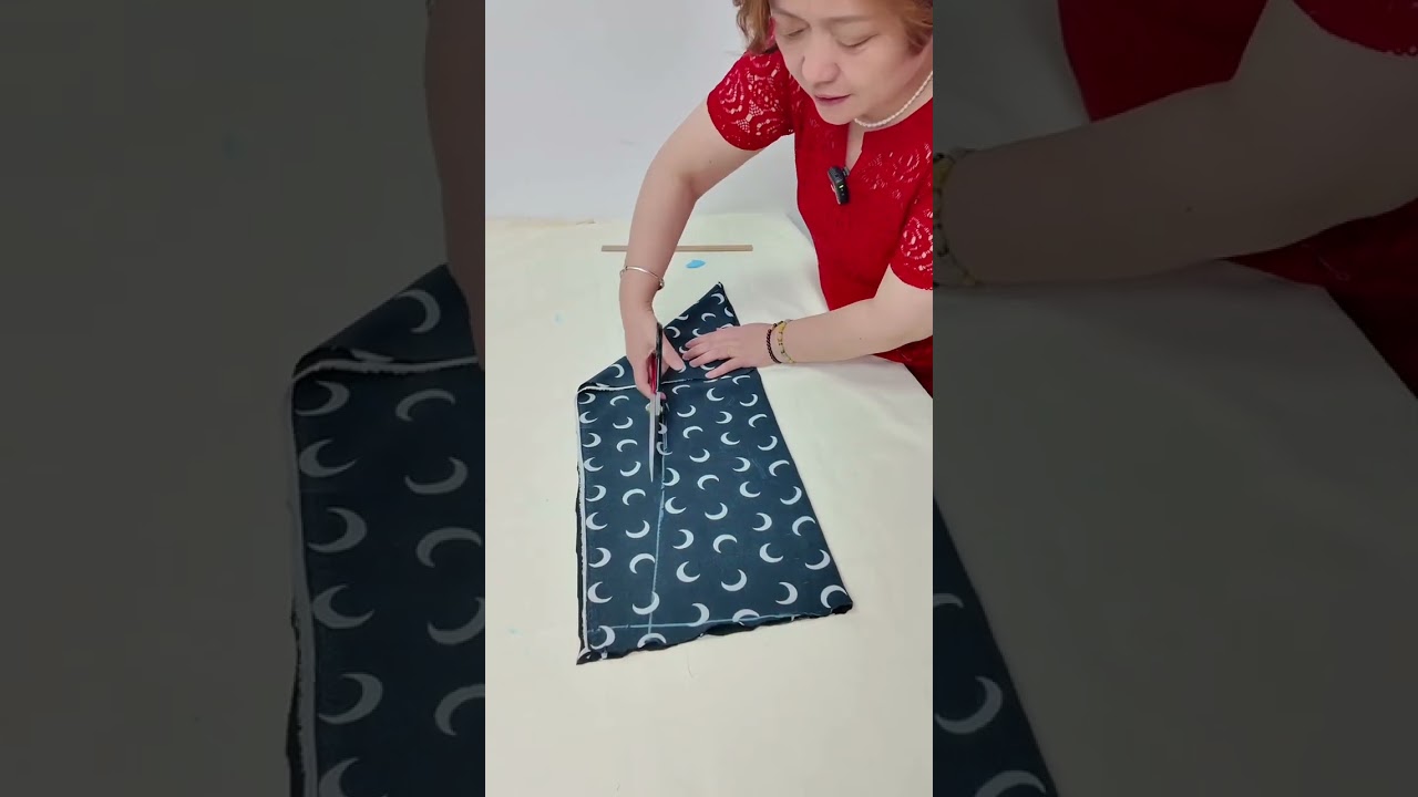 Amazing dress cutting method. #tailor #diy #shorts