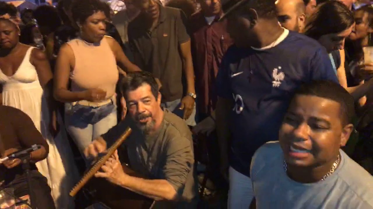 RODA DE SAMBA DA PEDRA DO SAL - AQUI SE RESPEITA O SAMBA