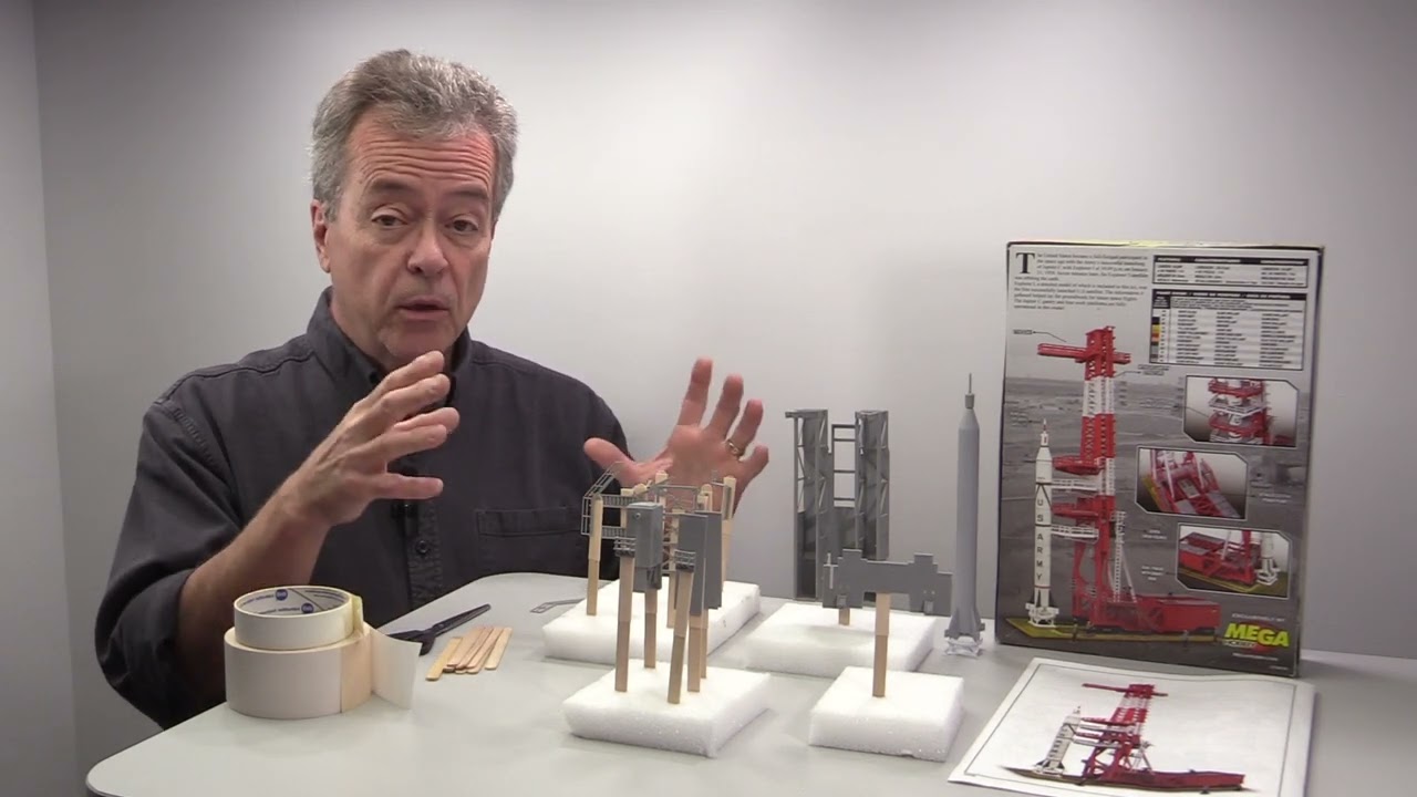 Painting Strategies for a Plastic Model Kit