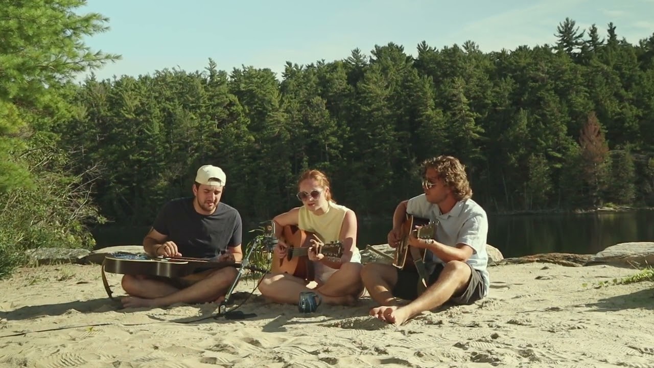 Leah Holtom - Borderline (Alison Krauss Cover) Live From The Dock