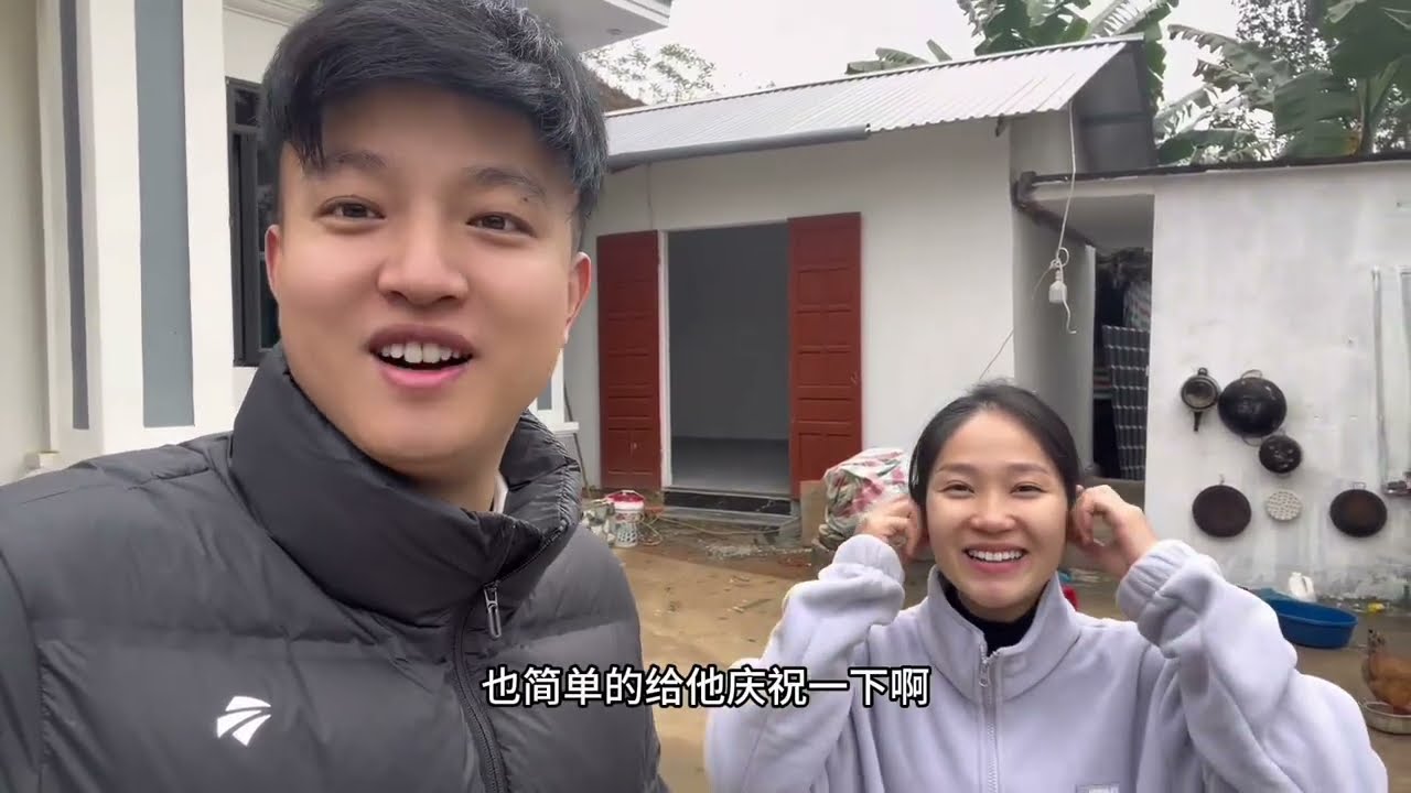 给守村人胡子叔旧房改造，开始购置新家具，胡子叔获得四十多年人生第一张新床！#三农 #农村生活